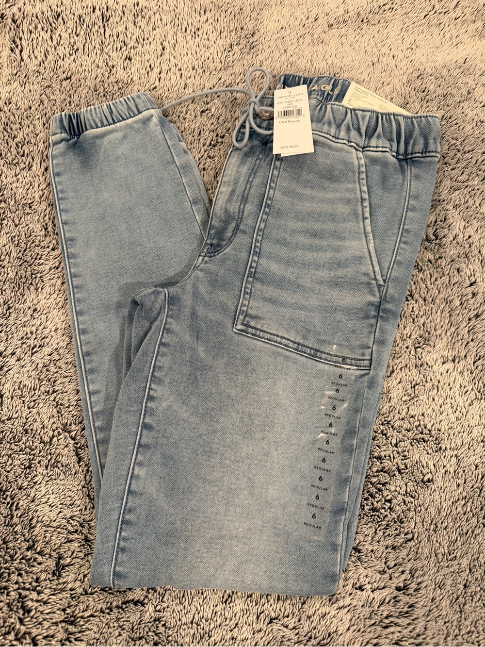 NWT American Eagle Light Blue Denim Women’s Jogger Jeans - Elastic Waist